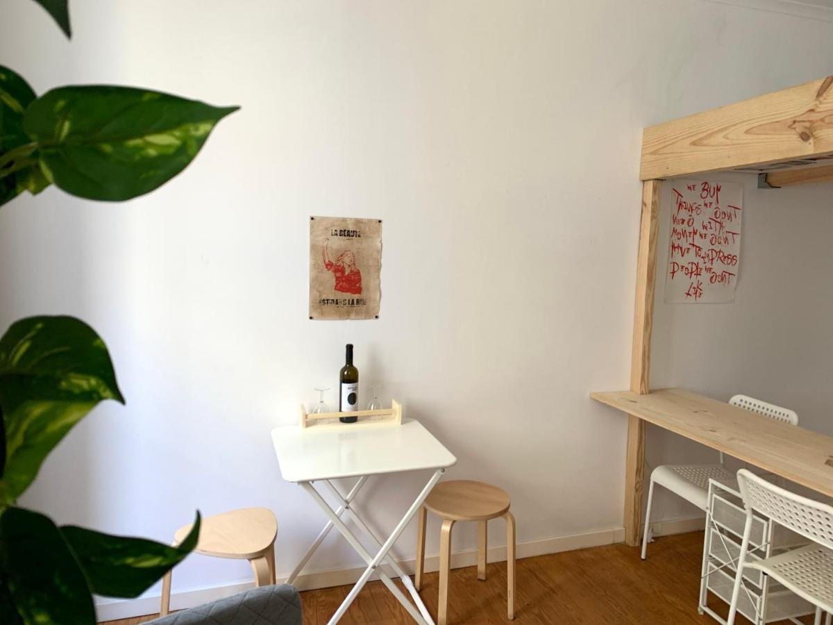 Casa Dos Poetas Hostel กัลดัส ดา ไฮน์ญา ภายนอก รูปภาพ