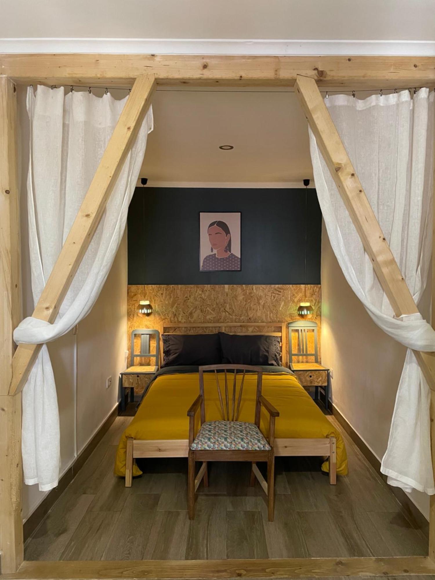 Casa Dos Poetas Hostel กัลดัส ดา ไฮน์ญา ภายนอก รูปภาพ